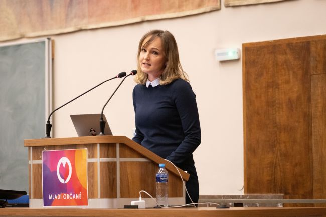 Debatu moderovala novinářka Marie Bastlová.