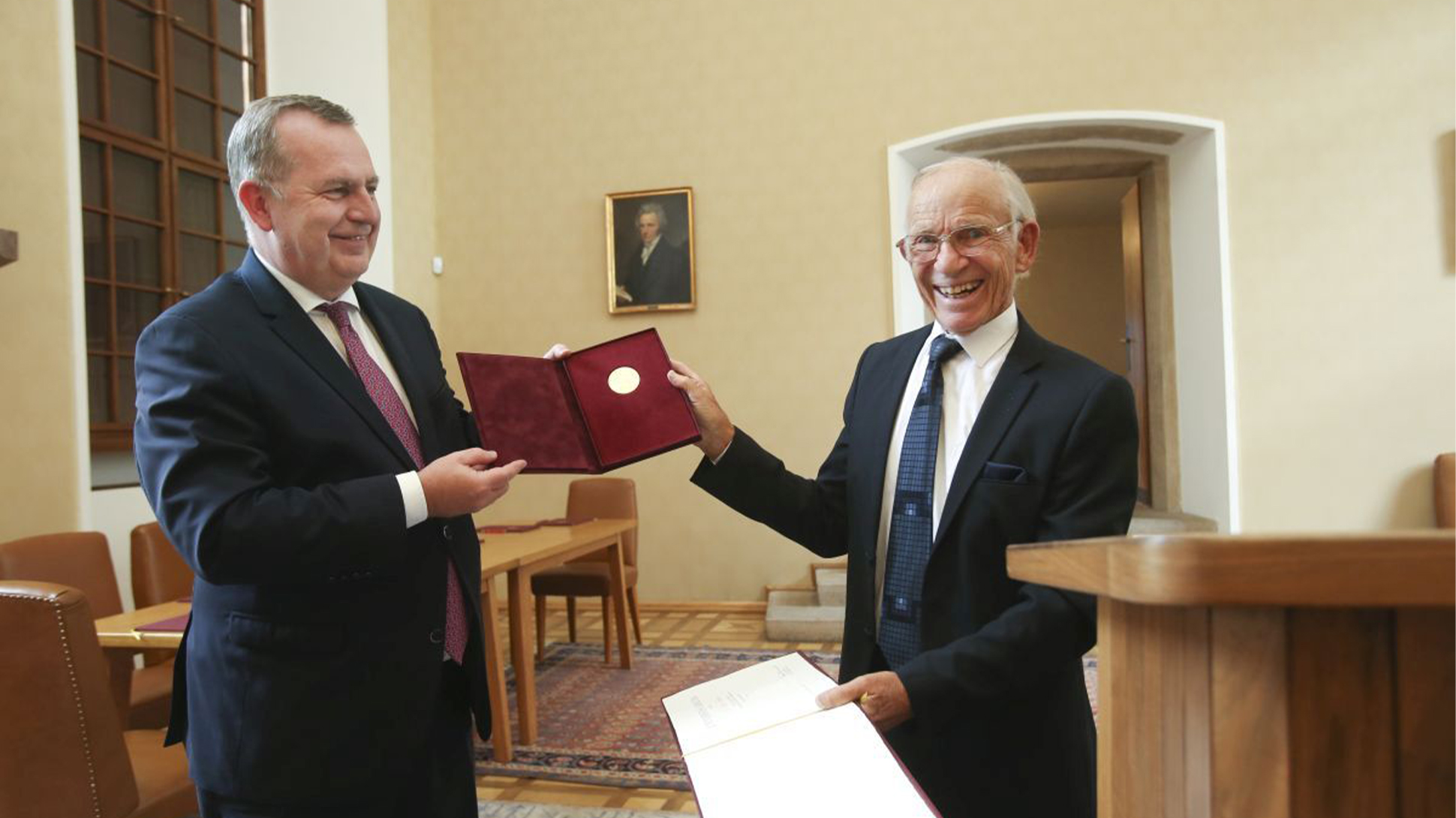 Europeaum’s Graham awarded medal from Rector Tomáš Zima