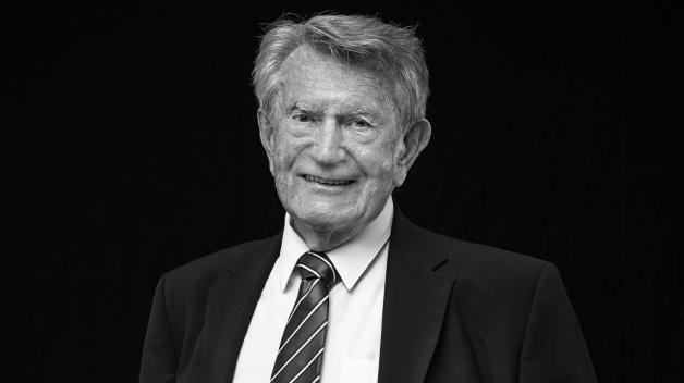 Ve věku 93 let nás opustil profesor Zdeněk Češka
