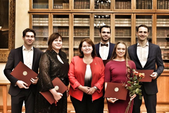 Matěj Havlas, Vice-Rector Markéta Martínková, Rector Milena Králíčková, Martin Juhaščik, Alžběta Veverková, and Ondřej Perušič (from left to right).