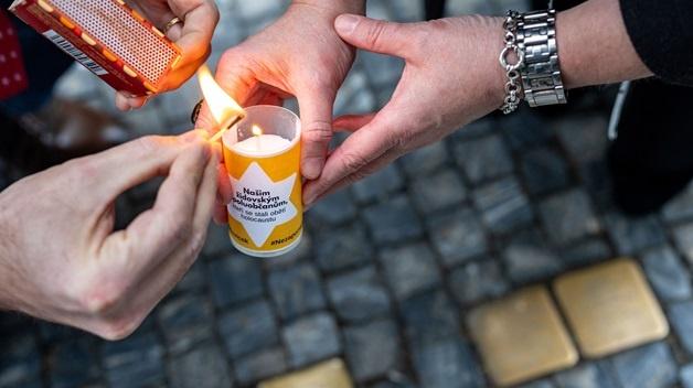 Charles University honours memory of Holocaust victims