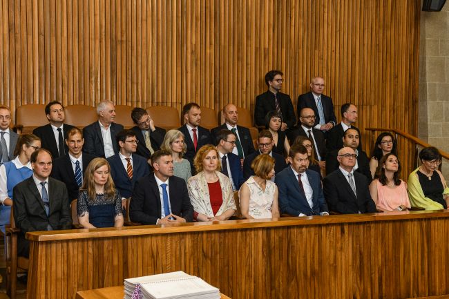 Nově jmenovaní docenti a docentky.