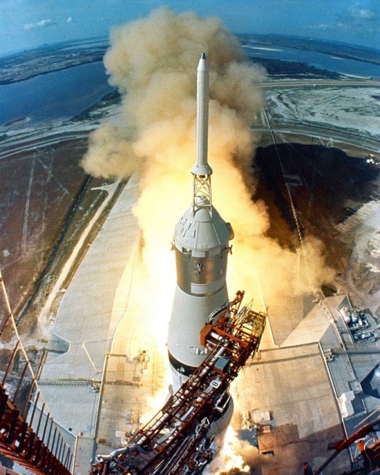 Lift-off of the Apollo Saturn V rocket. Source: Shutterstock.