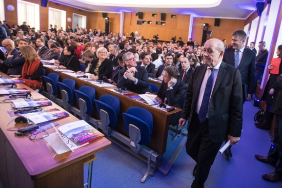 France’s Minister for Europe and Foreign Affairs Jean-Yves Le Drian and Czech Foreign Minister Tomáš Petříček. At the Blue Auditorium at Charles University. December 6, 2019.